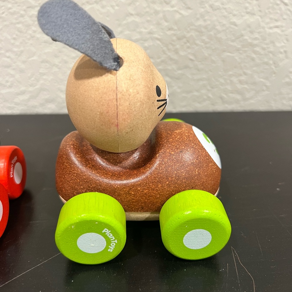 Plan Toys Bunny Racer & Stego Car - Picture 2 of 4